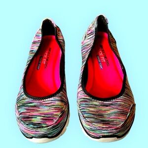 Skechers Memory Foam Slip On Flats Multi Color Size 6 Wide Fit EUC